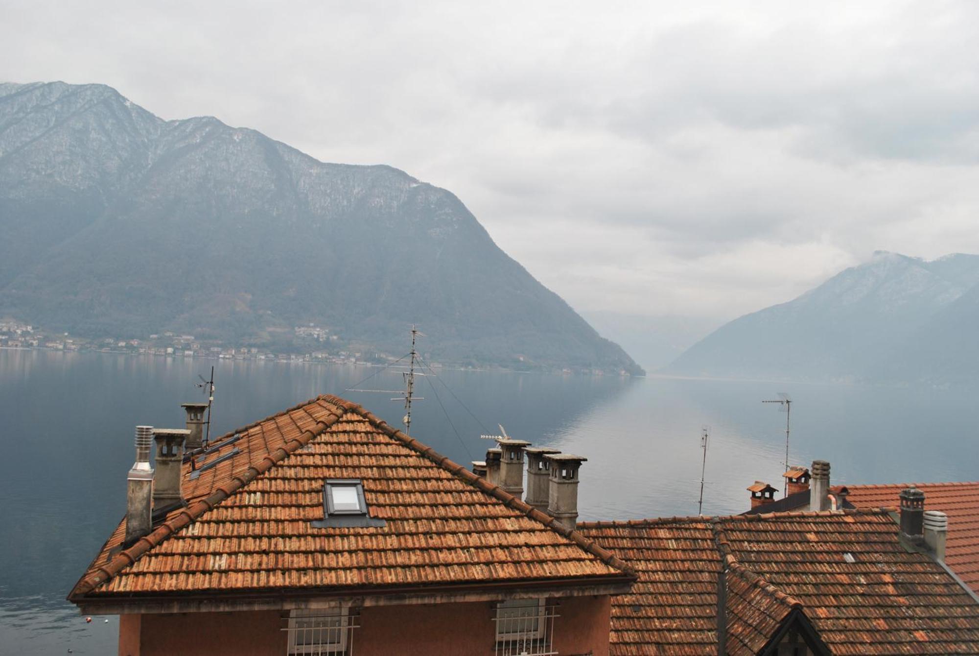 The Romantic Village House - Apartments With Lake View Colonno 外观 照片