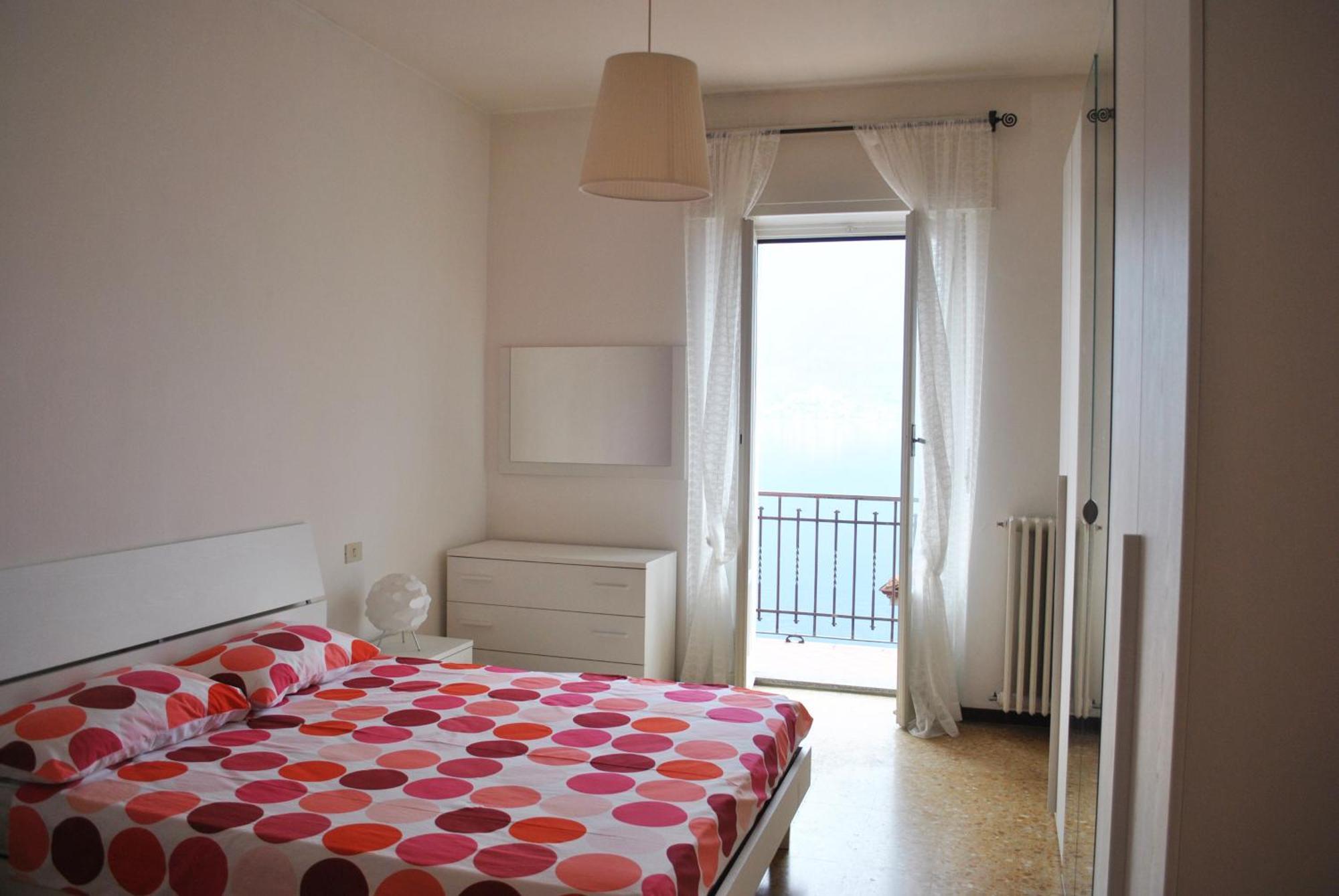 The Romantic Village House - Apartments With Lake View Colonno 外观 照片
