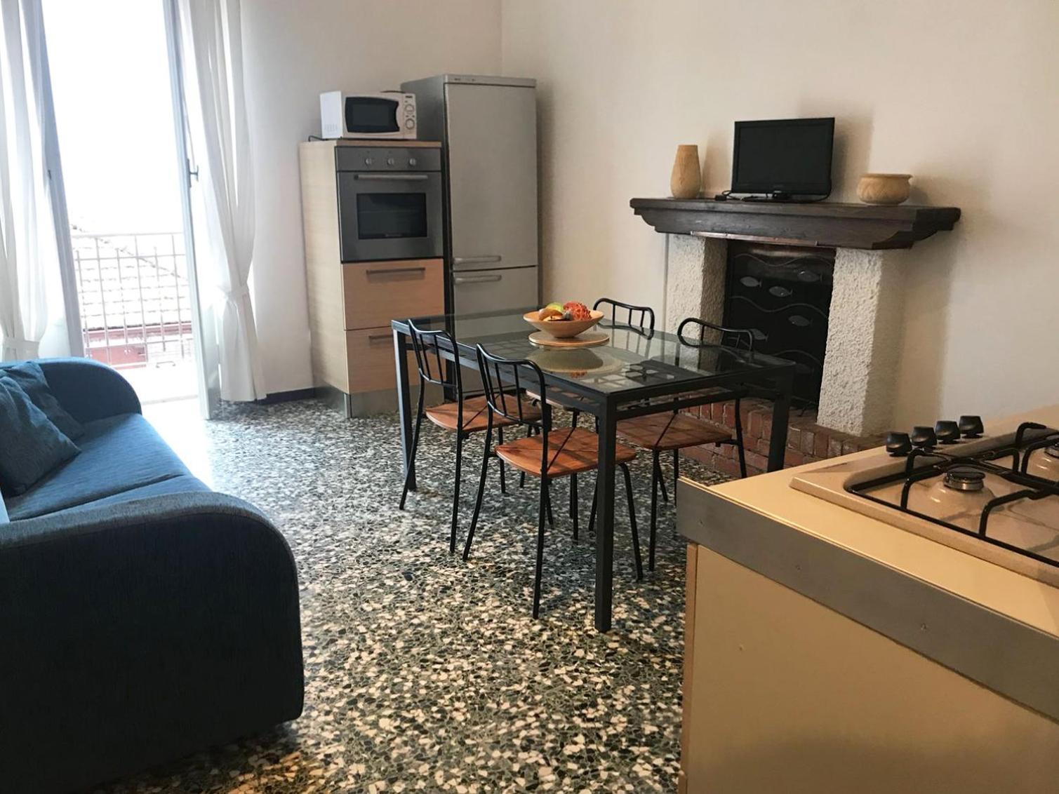 The Romantic Village House - Apartments With Lake View Colonno 外观 照片